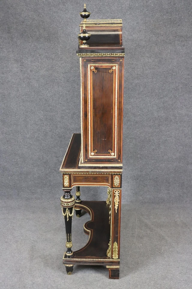 Gabinete francés estilo Luis XVI ebonizado y bronce con placas de porcelana Att Raulin Foto 4 de 4