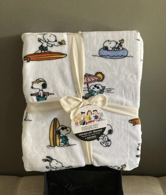 Peanuts Snoopy Summer Beach Surf Twin Plush Blanket 60x90 Berkshire NWT
