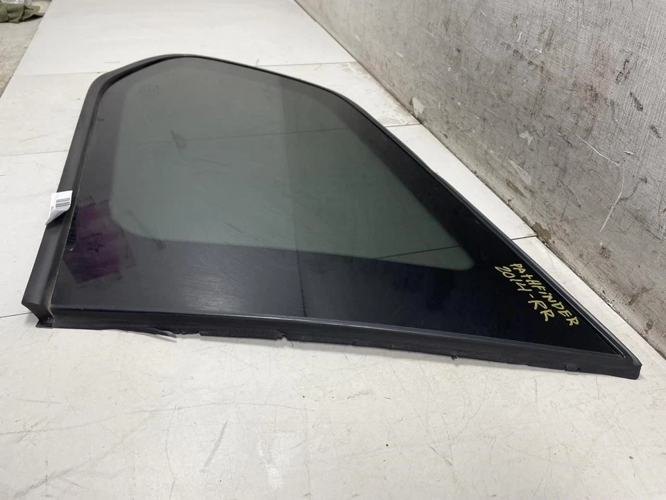 Nissan Pathfinder 2014 cuarto de cristal trasero derecho del lado del pasajero OEM+ Foto 3 de 4