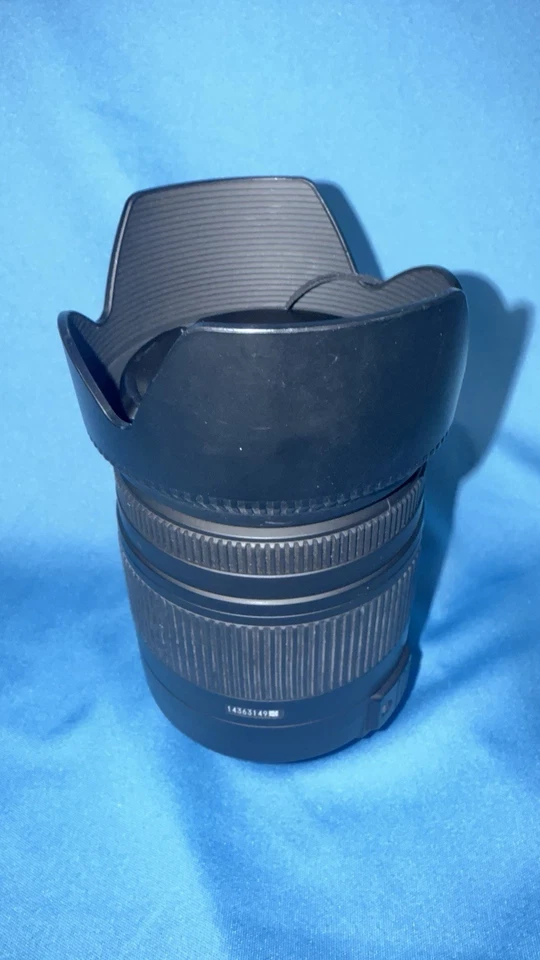 Sigma 18-250mm F3.5-6.3 DC Macro OS HSM Pentax Compatible - Image 2 of 4