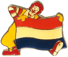 McDonald's Restaurant 30th Birthday Ronald McDonald Flag Holland 1985 Lapel Pin