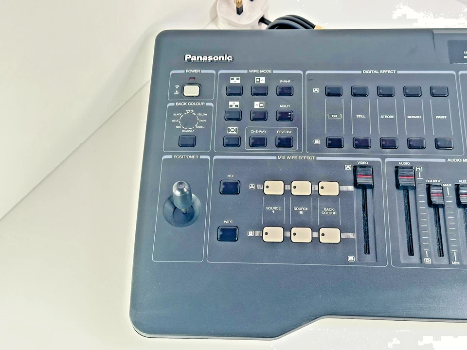 Panasonic Digital AV Mixer WJ-AVE5 Audio/Visual Mixer Video Production & Editing - Image 2 of 4