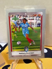 Mallory Swanson 2025 Parkside NWSL En Espanol Silver /100 Chicago Stars #7