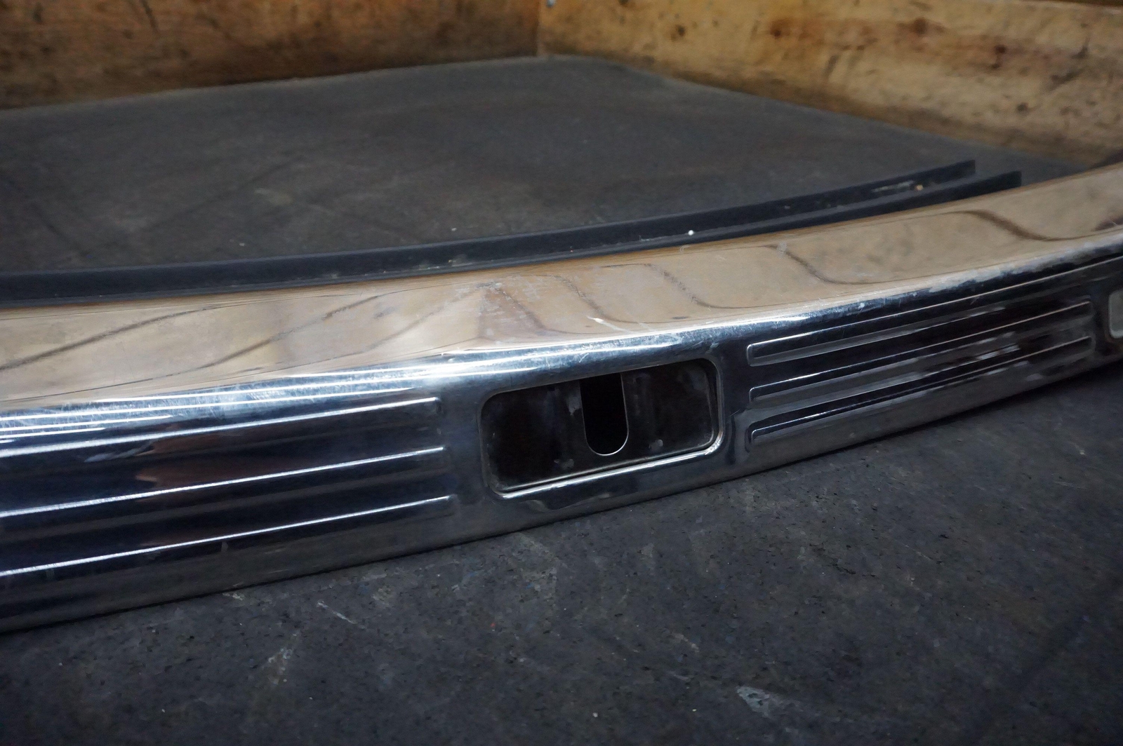 Rear Trunk Sill Lock Cover Carrier Panel 3Y0863459 Bentley Mulsanne 2010-2020