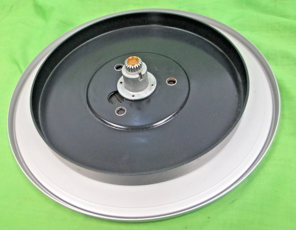 DUAL  1215 S TURNTABLE PLATTER WITH MAT & CENTER TRIM PT # 218-666 NEW IN BOX - Image 3 of 4