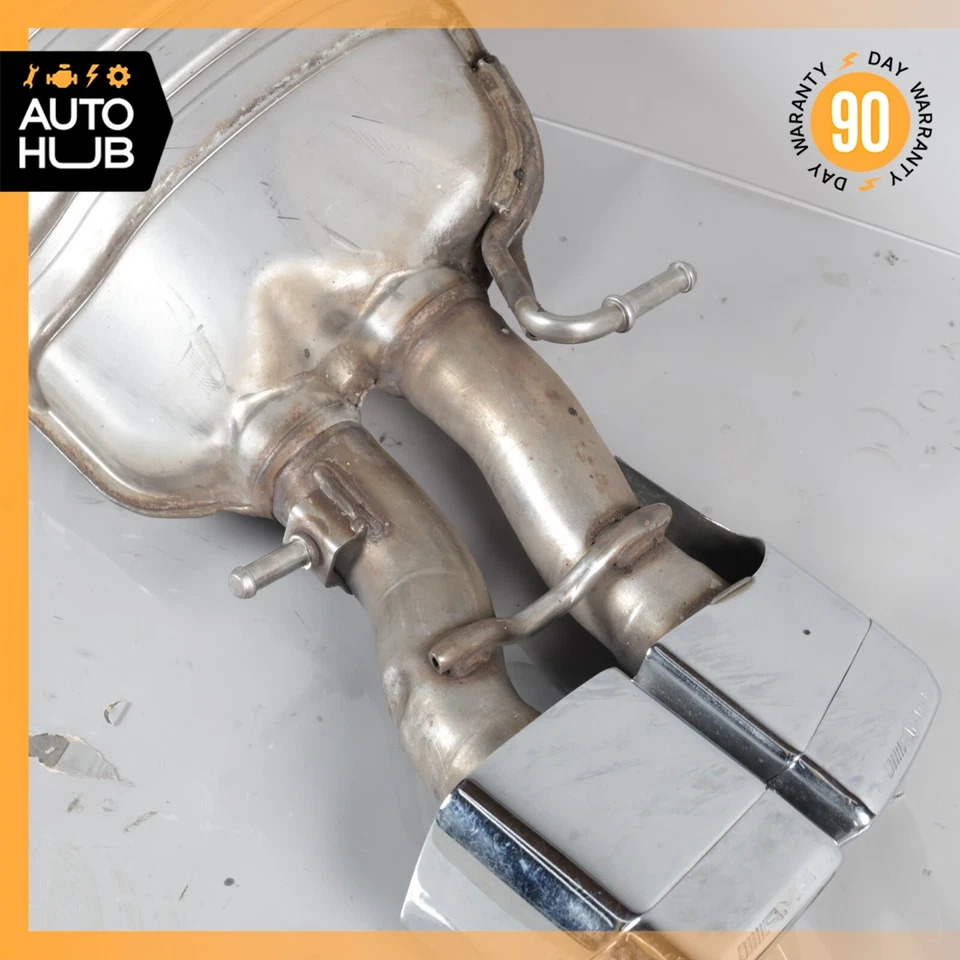 Silenciador de escape derecho del pasajero 12-18 Mercedes W218 CLS63 E63 AMG sedán OEM Foto 3 de 4