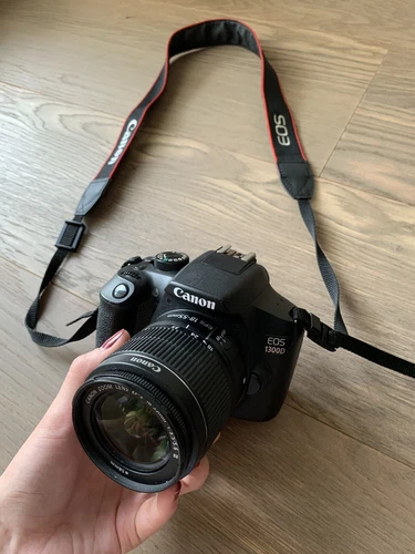 Canon EOS 1300D Digitalkamera 18.0MP - APS-CCMOS-Sensor - WLAN mit NFC