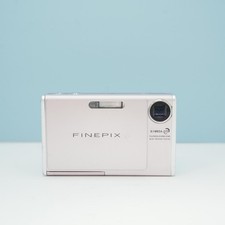 FUJIFILM FINEPIX Z3 Digital Camera Excellent Condition Fully Functional