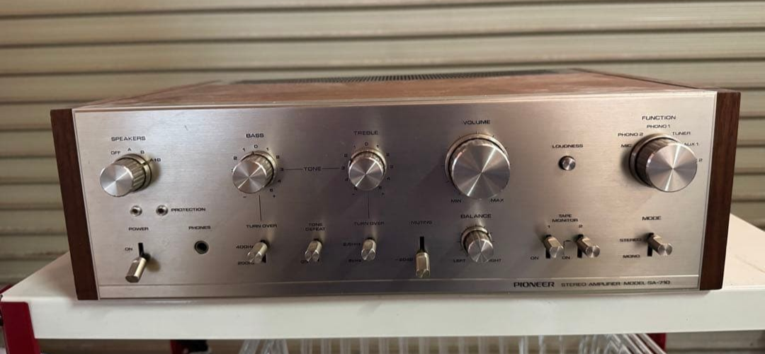 Pioneer ステレオアンプ SA-710 本体 Pioneer SA-710 Stereo pre-main Integrated Amplifier AC100V 50Hz