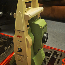 Leica TCP1205 Total Station with Data Collector, Controller/Keypad & Carry Case
