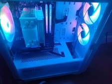 Gaming PC Mid-Performace GeForce Rtx 3050 Gigabyte B50M WIFI AMD RYZEN 5 5000
