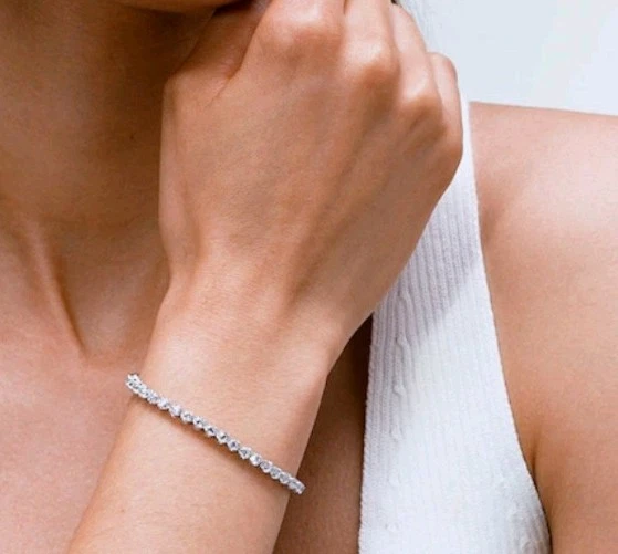 3 CT. T.W. Zertifiziertes Tennisarmband mit Laborgrown Diamanten in Sterlingsilber