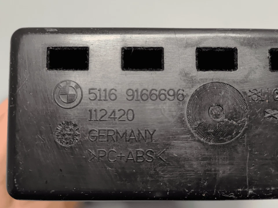 OEM BMW 535D XDRIVE 2014-2015 TABLERO LADO CONDUCTOR GUANTERA Foto 4 de 4