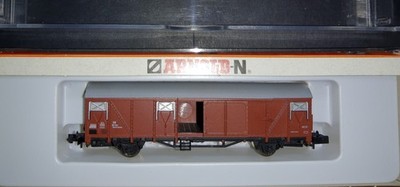 ARNOLD     4429  ged. Güterwagen Typ Gbs-61 der DB  in OVP; Spur N