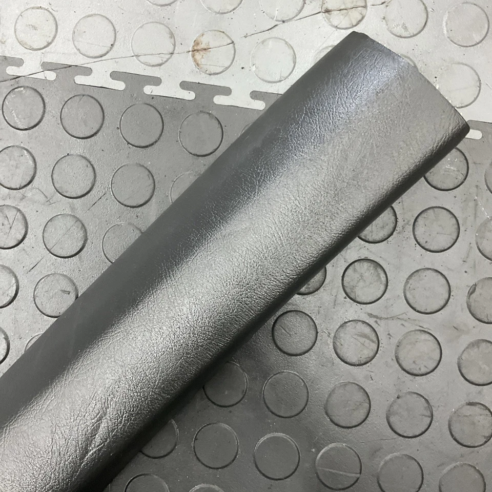 1997-2004 Mercedes SLK320 Classe Lado Direito A Painel Acabamento Tampa Preta Fabricante de Equipamento Original - Imagem 3 de 4