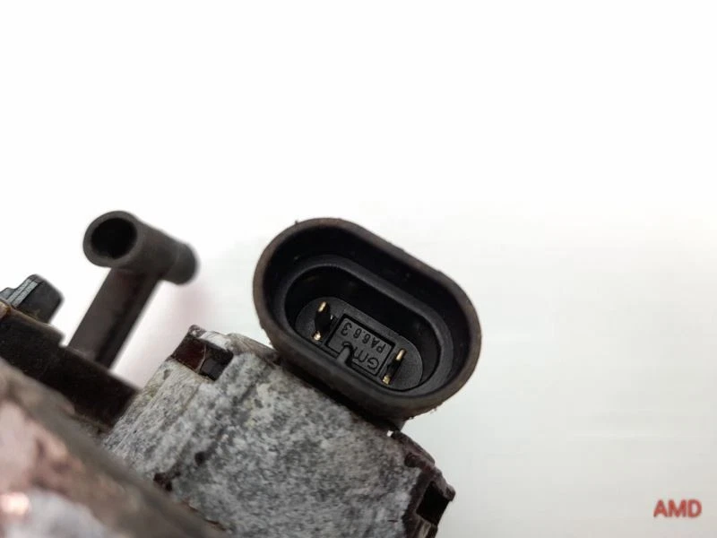 Luz antiniebla del conductor izquierdo BMW 525xi 525i 530i 530xi E60 2006 OEM 63176910791 Foto 4 de 4