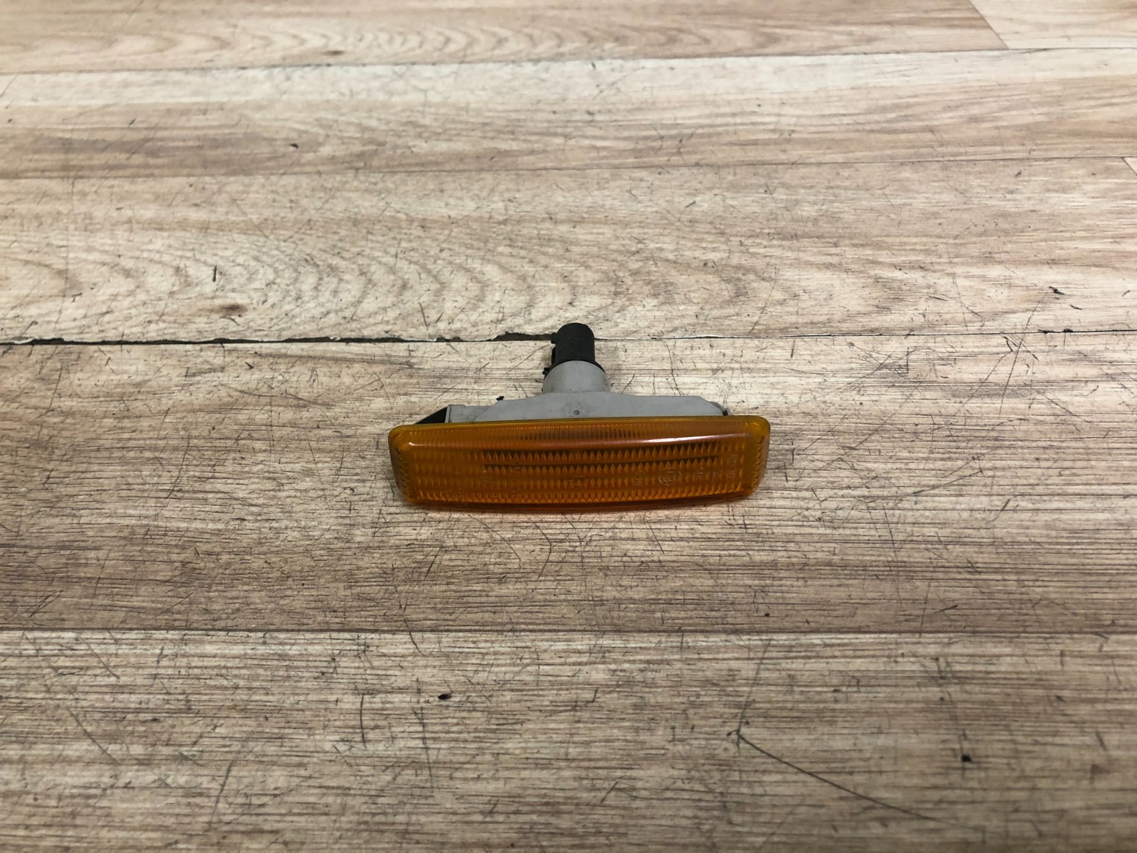 BMW OEM E39 525 528 530 540 M5 LEFT OR RIGHT SIDE TURN SIGNA