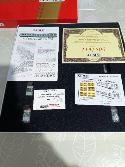 Acme 70035 FS set elettromotrici Ale 601 "Il Rapido d'Italia" Limitata 113/500 - Immagine 3 di 4