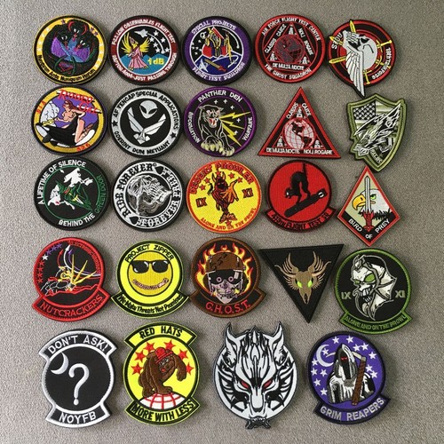 Gancho táctico ejército de la Fuerza Aérea de los Estados Unidos Black Ops área de operaciones negras bucle bucle sujetador insignia - Imagen 2 de 12