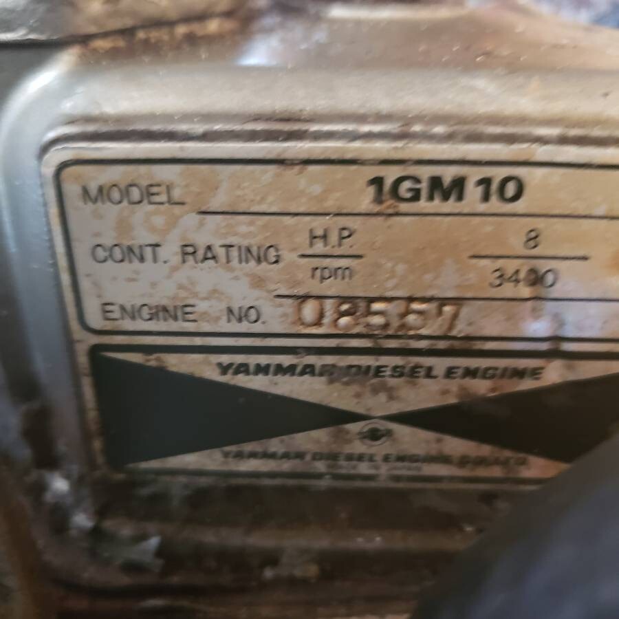 Yanmar 1GM10 Marine Diesel Engine 10 HP with Transmission Gearbox 2.62