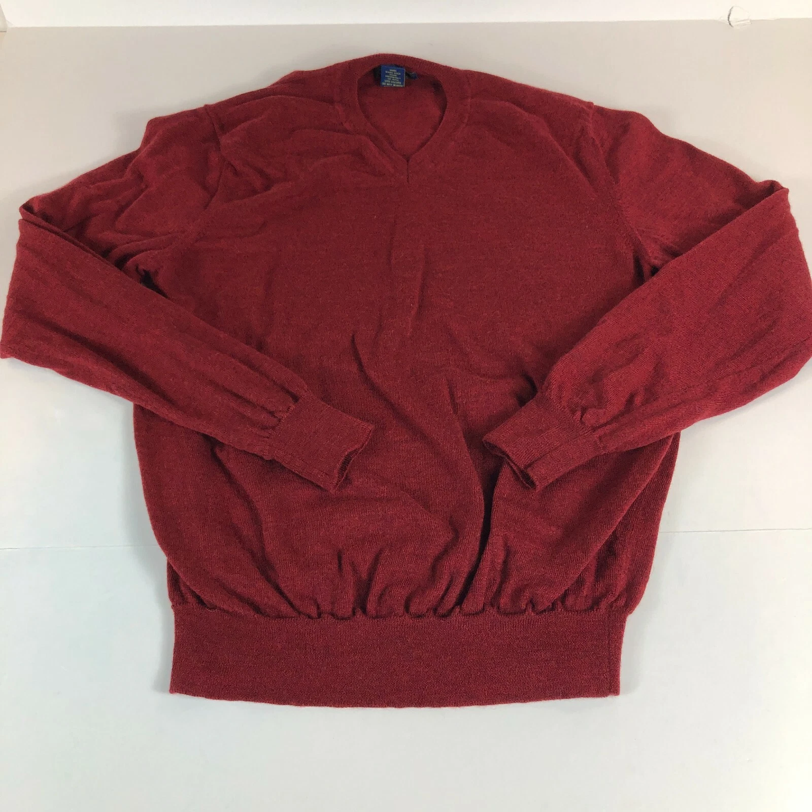Joseph & Lyman Sweater Men's Medium 100% Merino Fine Wool Red V Neck Long Sleeve