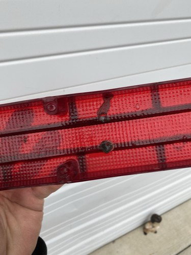 1970 1971 CHRYSLER NEW YORKER TAIL LIGHT LENS TRIM Needs Glued ORIGINAL RH - Picture 2 of 24
