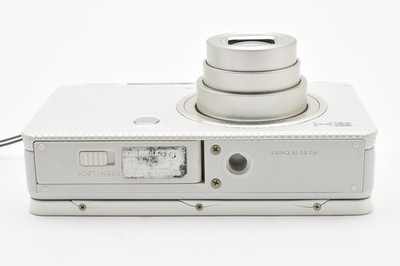 EXILIM EX-ZR70 ホワイト CASIO EXILIM HIGH SPEED EX-ZR70 16.1MP Digital Camera White From