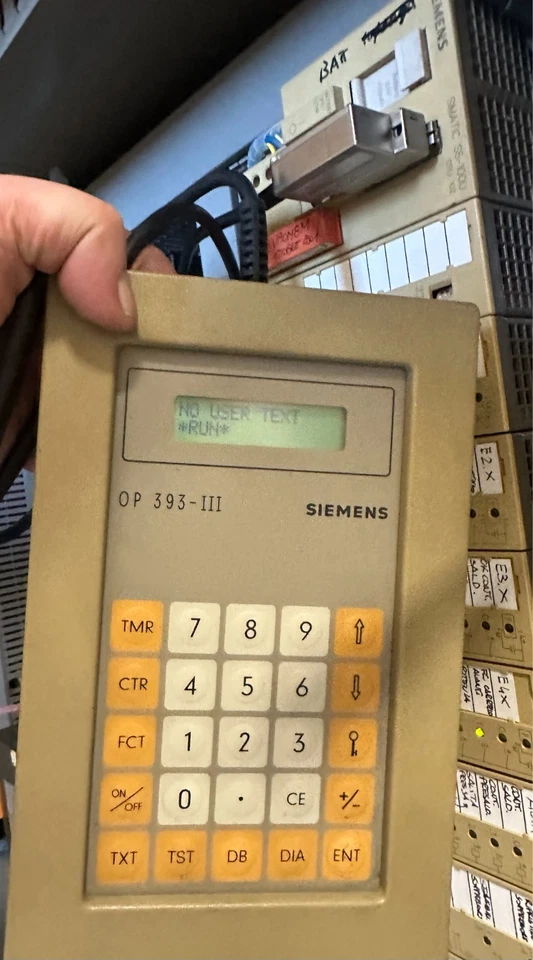 SIEMENS Simatic S5 OP 393 II-C 6ES5 393-0UA15 - Immagine 3 di 4