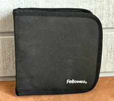 FELLOWES CD Black Storage Carrying Case  20 Disc Holder  Zippered Closure