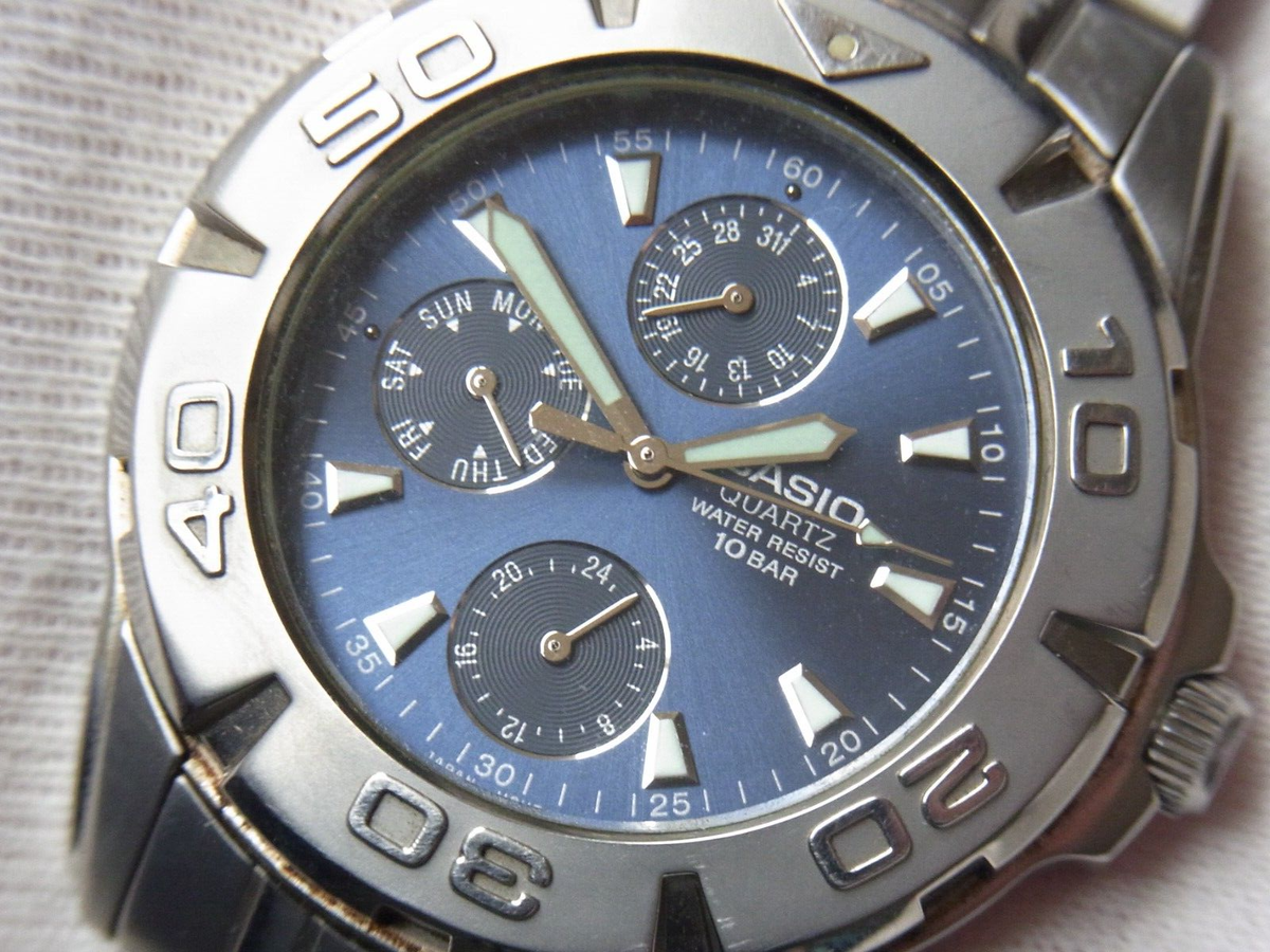 未使用CASIO MTD-1047クォーツ腕時計 s-l1200.png