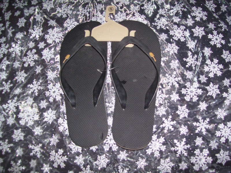 NWT Men's Pair Flip Flop Sandal Shoes Black Size XL 12-1`3  Paradise Collection
