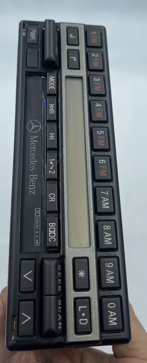 Mercedes Becker Grand Prix BE 1432 Electronic Radio / AM FM
