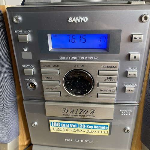 Sanyo DC-DA170 Micro Hi-Fi Component System - CD, Cassette, Radio - VGC Working - Picture 2 of 11
