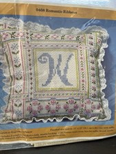 Creative Circle Romantic Ribbons Pillow Kit Model 0468 15x15