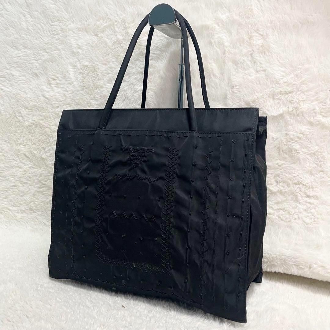 Prada Black Embroidered Logo Large Tote Bag Spacious Multifunctional Stylish