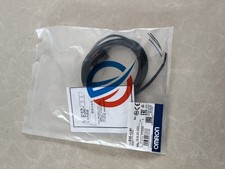 New Omron E3Z-LL81 2m Photoelectric Switch Sensor