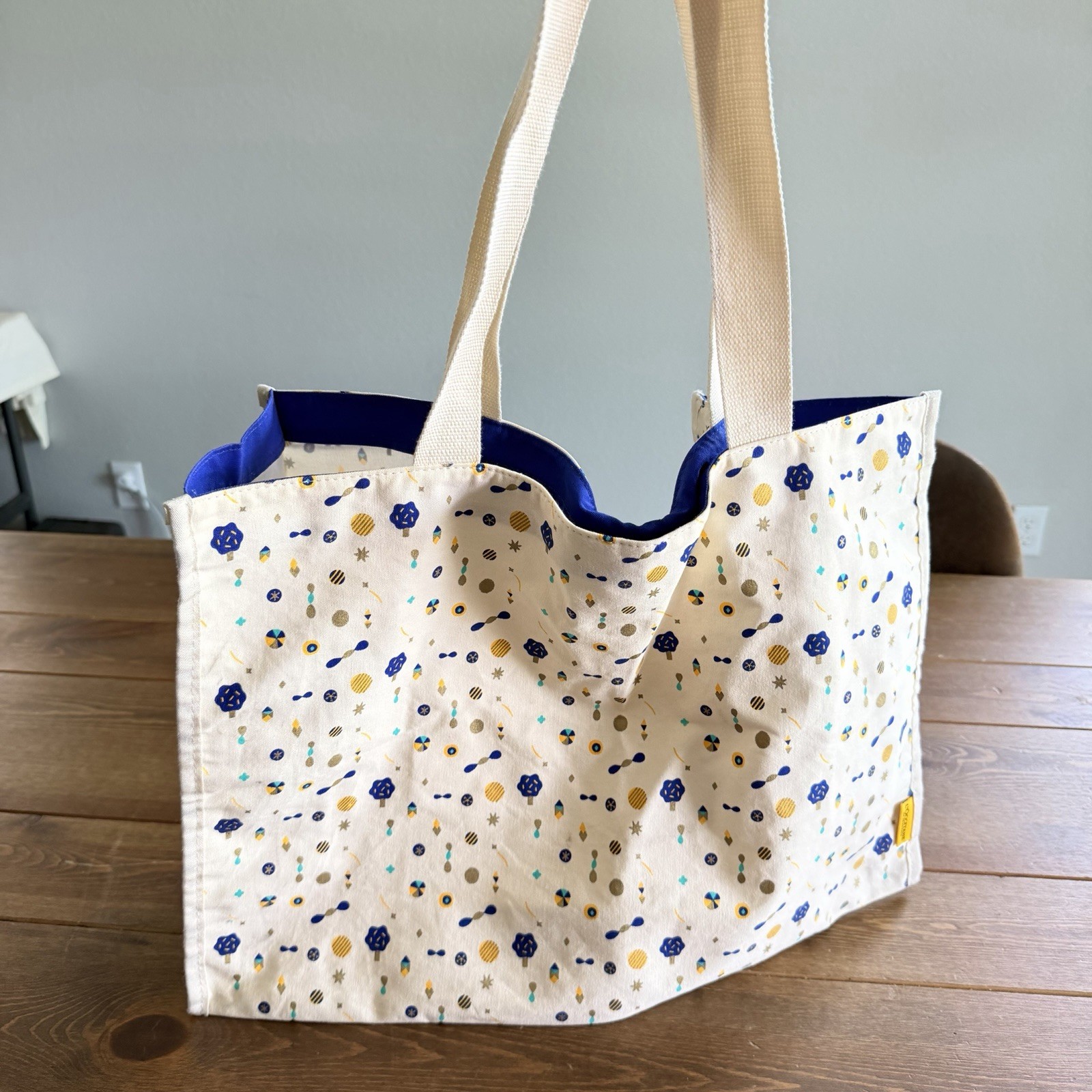 L’OCCITANE en Provence 100% Organic Cotton Tote Bag
