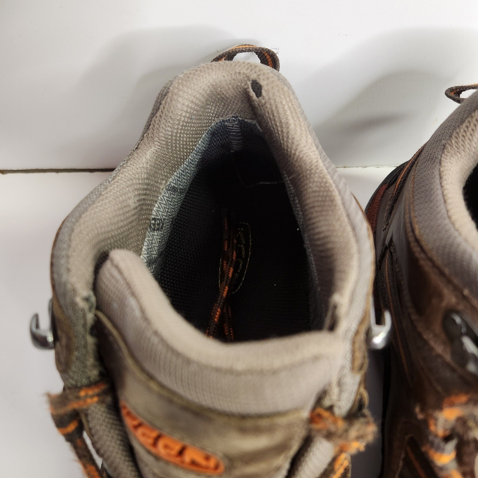 Stivali da trekking Keen uomo Red Rock Mid taglia 9