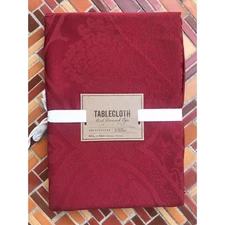 World Market Tablecloth Red Valentine's Day 84 x 60 Rectangular NEW NIB Damask