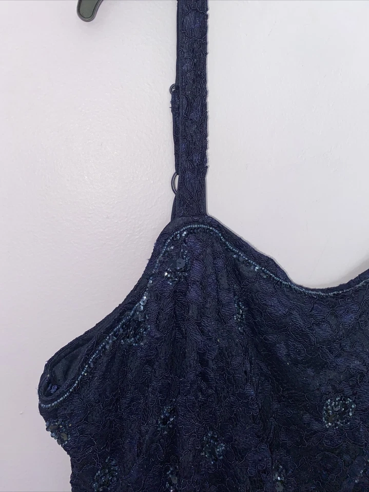 Vestido para mujer talla grande Roaman’s azul marino de encaje para ocasiones especiales talla 30W Foto 2 de 4