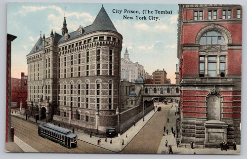 Prisión de la ciudad de Nueva York de la década de 1910 "Las tumbas" vista a la calle, tranvía, postal de personas UNP