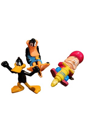 2001 Looney Tunes Elmer Fudd Rabbit Rooter 1991 Flexing DAFFY DUCK 2020 SpaceJam