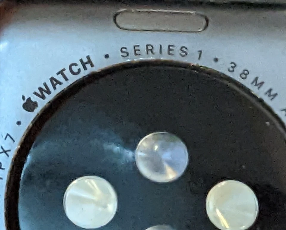 Apple Watch Serie 1 38mm Negra WR-IPX7 Tal Cual Para Piezas Reparación - Imagen 4 de 4