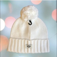 UGG  Pom-Pom Ivory Knit Beanie Stylish Hat Topped by a Yarn Pom-Pom O/S NWT