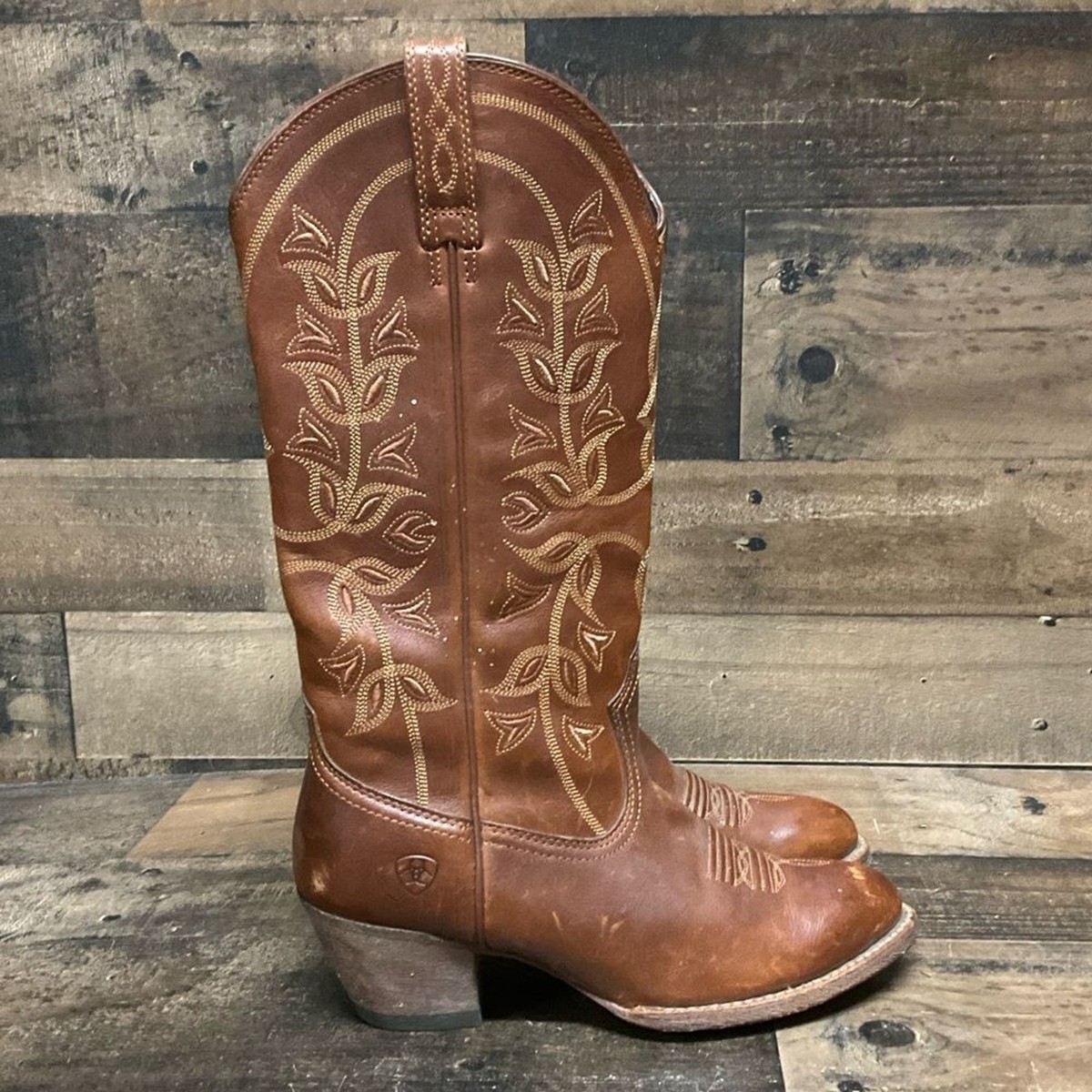 Ariat Shoes Ariat Desert Holly Cowgirl Boots Ariat Women's Desert