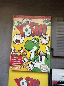 Sistema de entretenimiento Yoshi NES Nintendo completo en caja CIB Mario