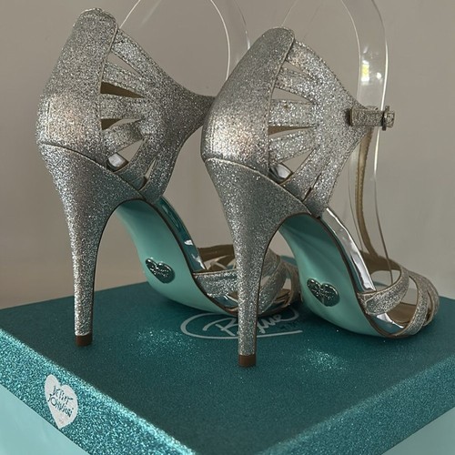 BLUE By BETSEY JOHNSON Tee Silver Glitter Dress Sandals Size 7.5 Women’s - Picture 11 of 16