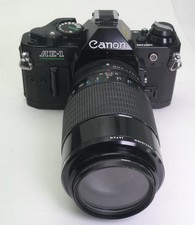 Vtg CANON AE-1 Program MINT Condition Camera / Lens outfit 105mm F/2.8 TESTED
