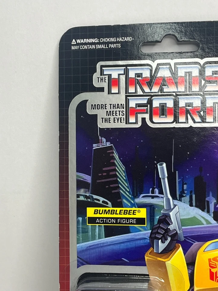 EXCLUSIVE SUPER7 TRANSFORMERS 1ST RELEASE BUMBLEBEE ACTION FIGURE MOC REACTION - Image 3 of 4