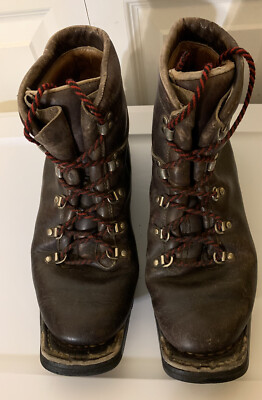 Vintage VASQUE Cross Country Hiking Boots Men's 10 1/2 Brown Rare